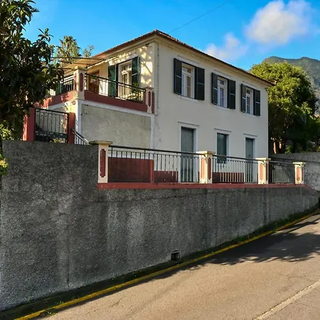 Apartment Casa Do Pinheiro, A In Madeira *
